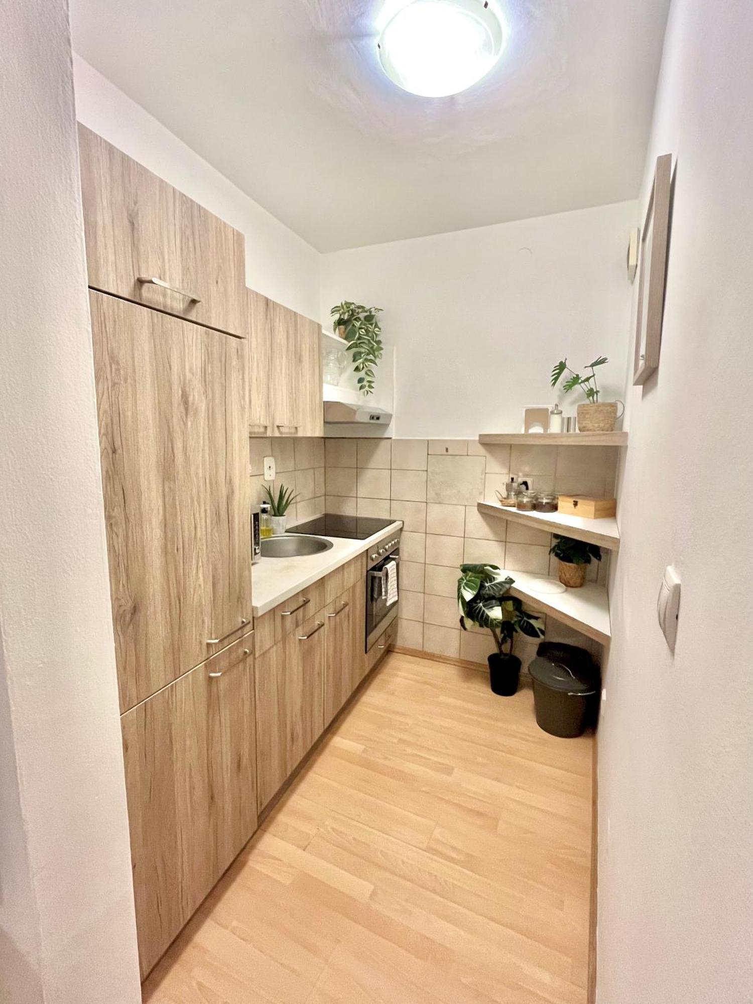Apartment Simona - Old Town Μπρατισλάβα Εξωτερικό φωτογραφία