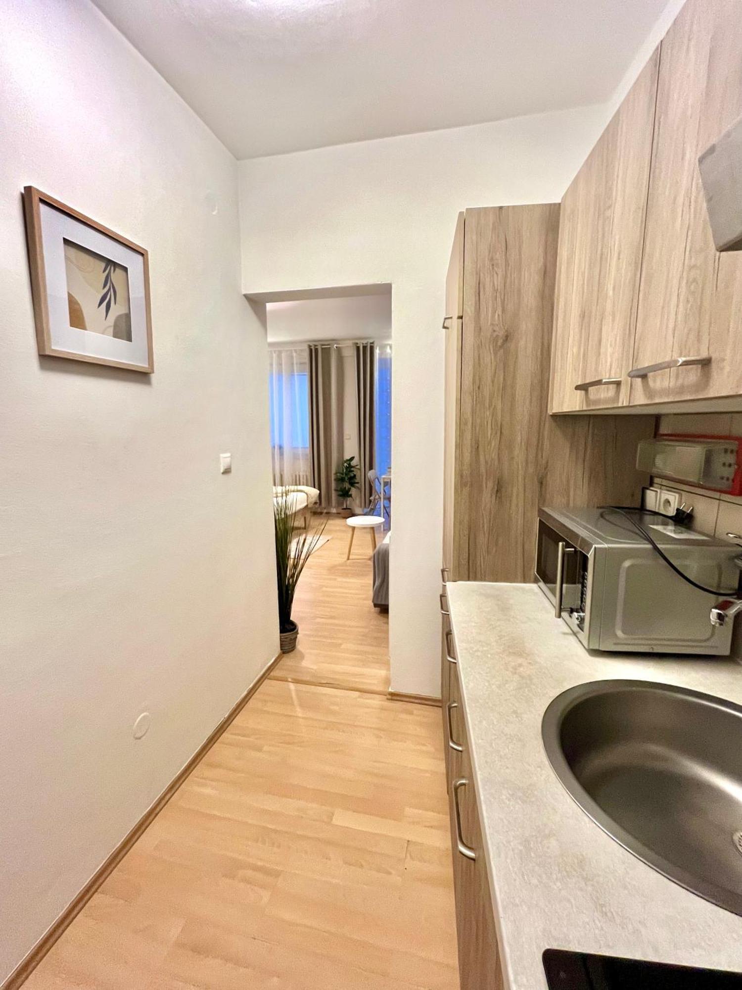 Apartment Simona - Old Town Μπρατισλάβα Εξωτερικό φωτογραφία